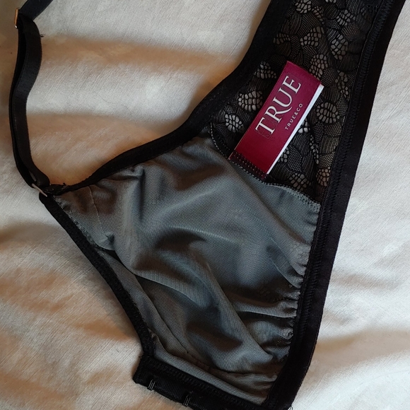 True & Co Front Closure Racerback Bra - Picture 3 of 5